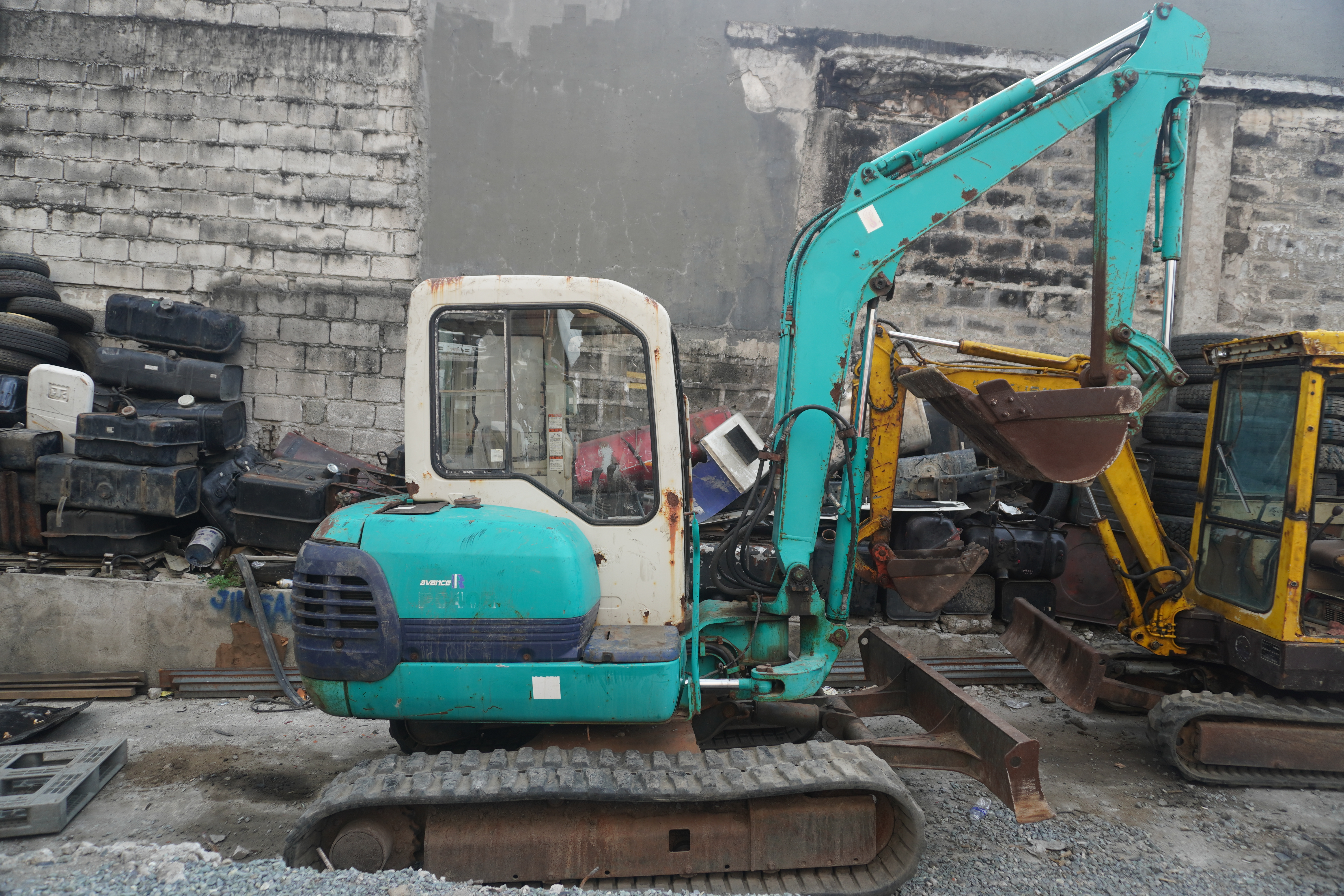 KOMATSU PC40-8